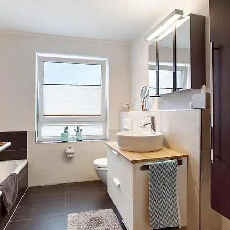 Am Hennesee Daire Meschede